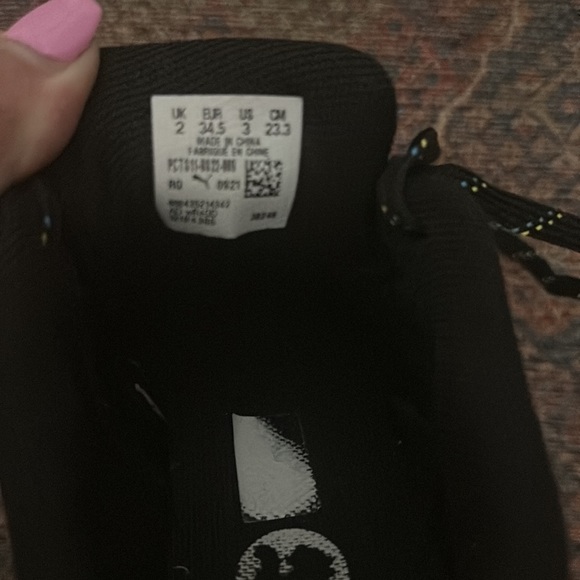 Procat unisex soccer cleats - size 3. Worn for 1 season. Like new - Picture 4 of 4